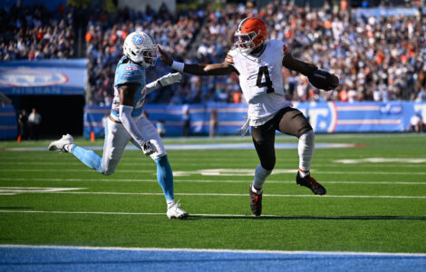 In Pittsburgh, the Browns chase a rare win and sole possession of the AFC North lead